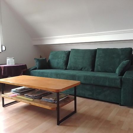 A Kert Apartman Rezi Luaran gambar