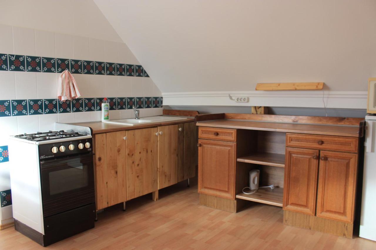 A Kert Apartman Rezi Luaran gambar